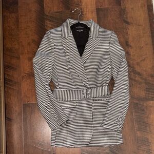 Classic Houndstooth Blazer